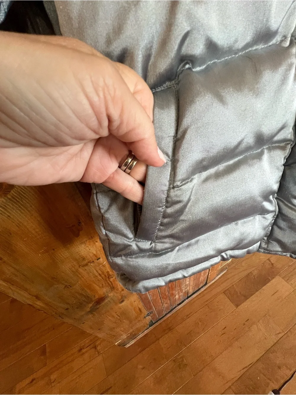 GAP Kids Silver Hooded Fleece Lined Warm Puffer Jacket Size XS